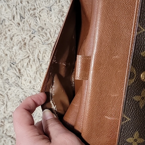 Authentic Louis Vuitton Monogram Wallet - Picture 7 of 9